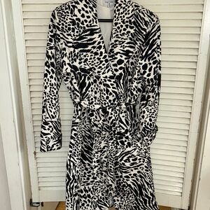 Chic Sergio Hudson 4 🎯 Leopard 🐆 Print Soft Fabric Trench Pockets Tie
